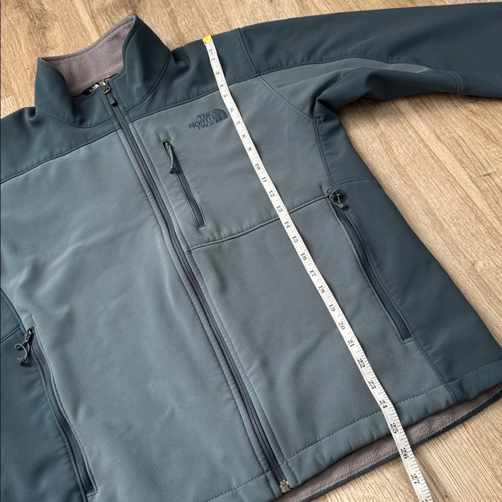 The North Face Men's Blue WINDWALL Jacket Size M